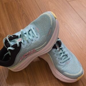 Women's Hoka Bondi 9 Running Walking Shoes Size 7.5 Wide, Teal And White